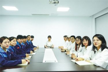 Ningbo Yolanda Spray Co., Ltd. línea de producción del fabricante